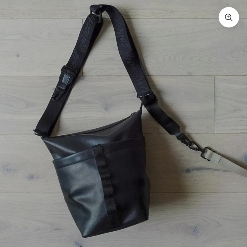 Lambwolf Collective Vegan Leather Convertible Dog Walker Bucket Bag Backpack - Picture 3 of 13